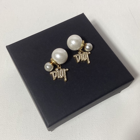 Dior Gold and Pearl Earrings - Picture 1 of 3